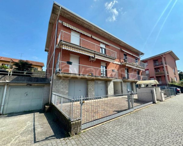 appartamento in vendita a Malnate