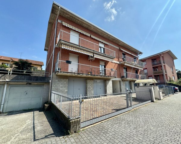 appartamento in vendita a Malnate