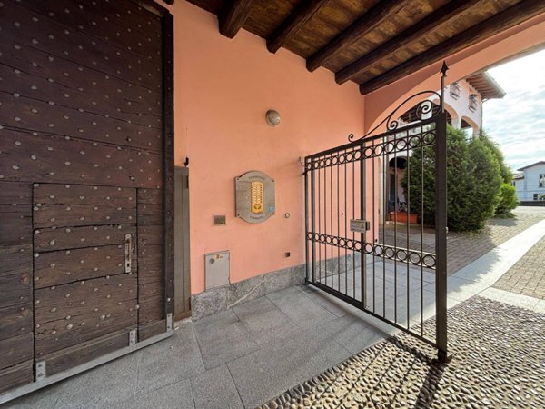 appartamento in vendita a Malnate