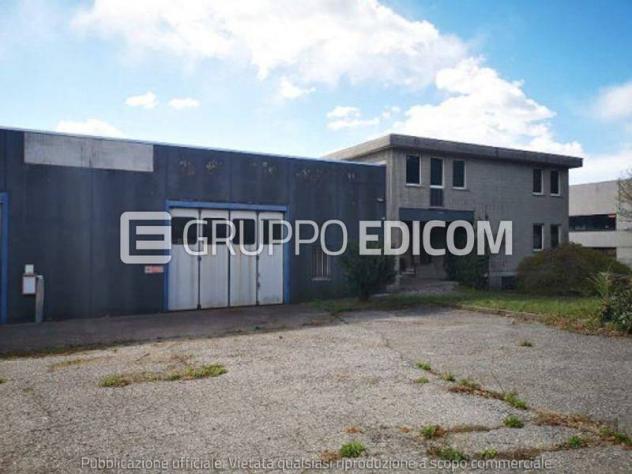 negozio in vendita a Malnate