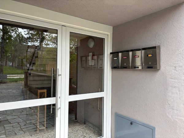 appartamento in vendita a Malnate in zona San Salvatore