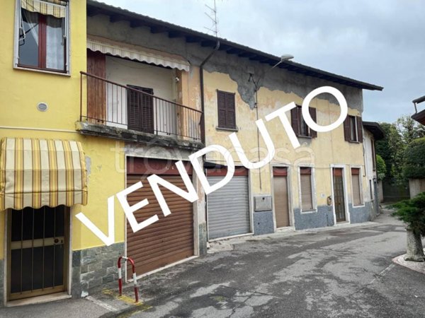 appartamento in vendita a Malnate
