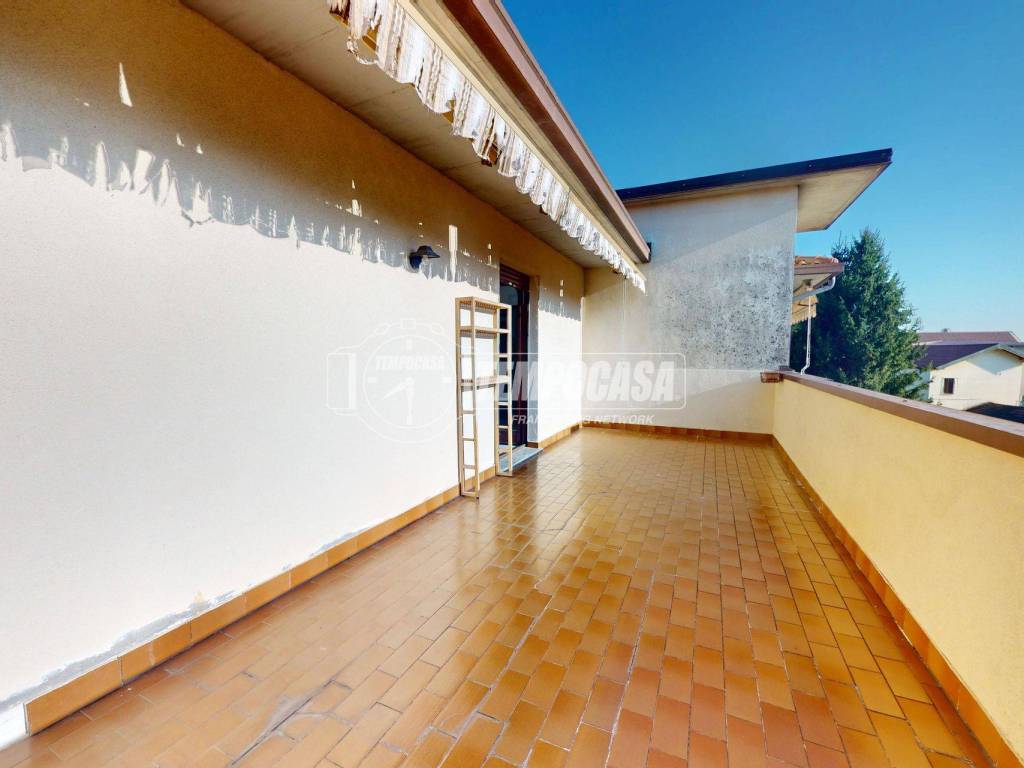 appartamento in vendita a Malnate