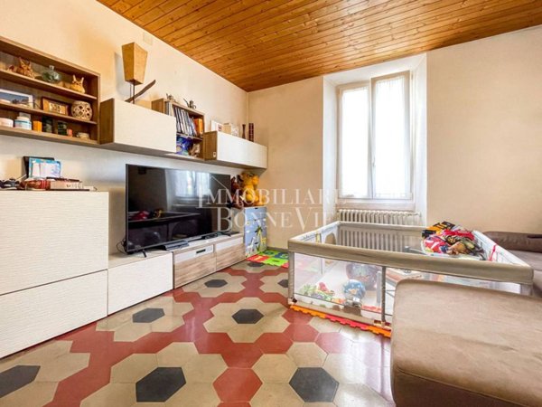 appartamento in vendita a Malnate