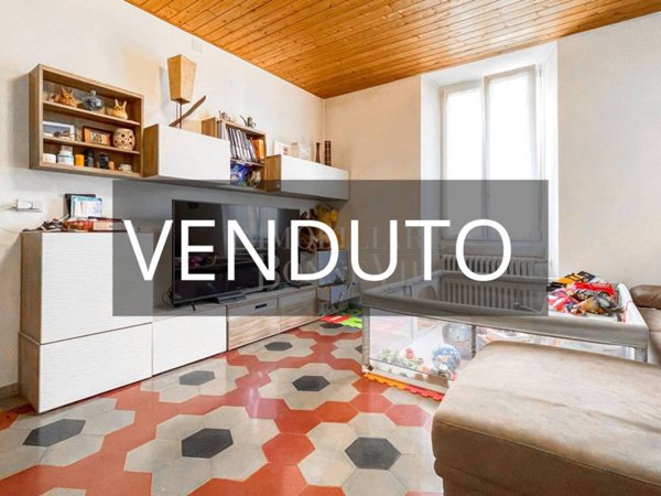 appartamento in vendita a Malnate