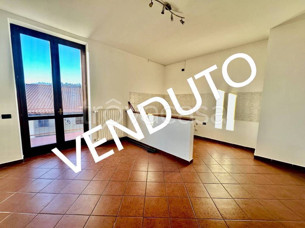 appartamento in vendita a Malnate