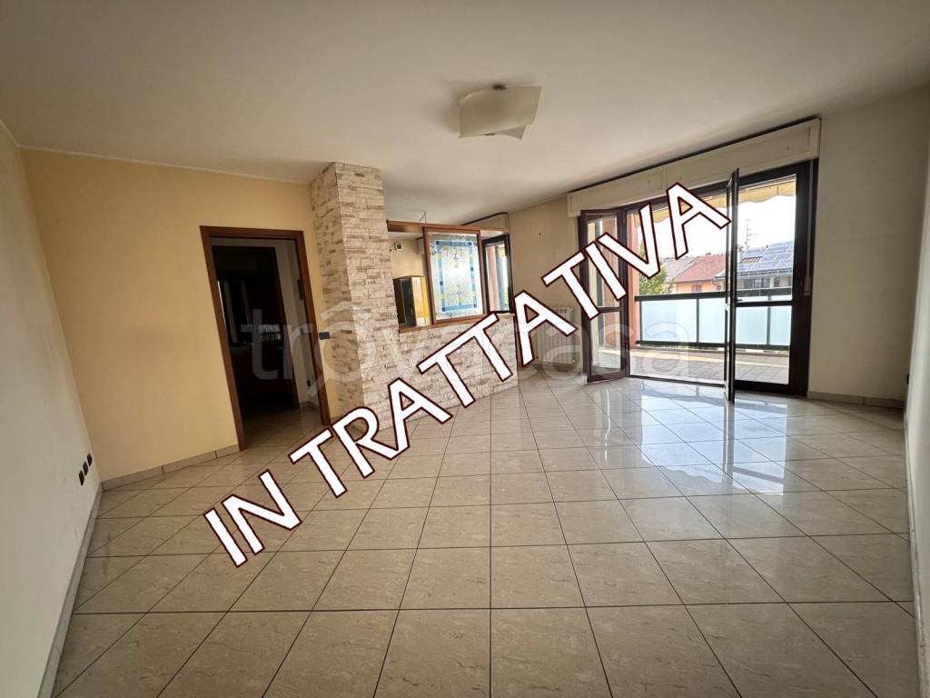 appartamento in vendita a Malnate