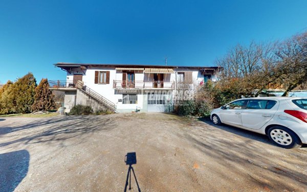 casa indipendente in vendita a Malnate