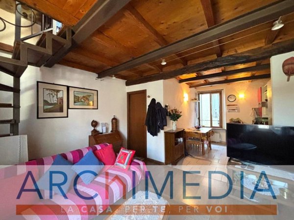 appartamento in vendita a Malnate