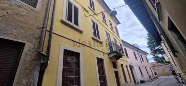 appartamento in vendita a Malnate