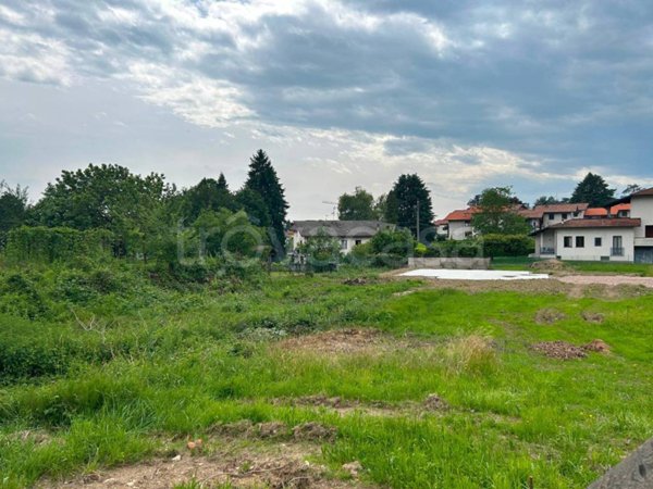 casa indipendente in vendita a Malnate