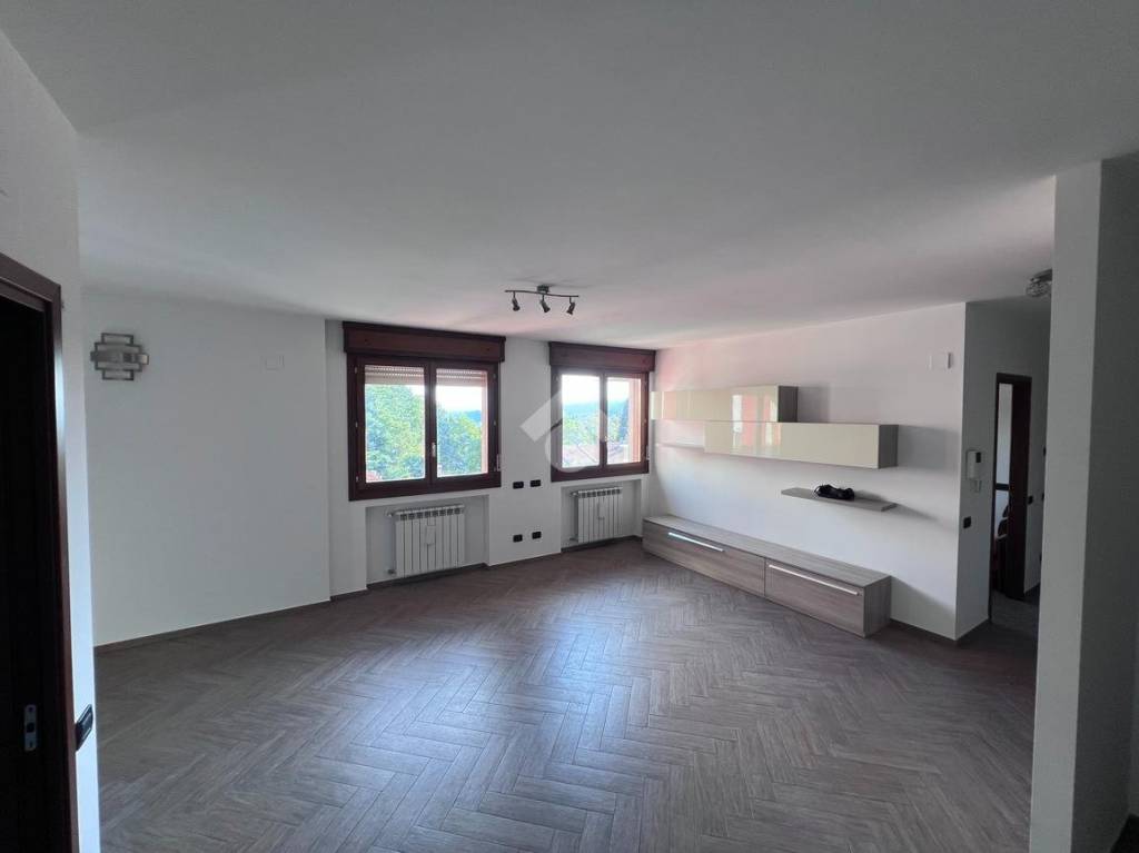 appartamento in vendita a Malnate