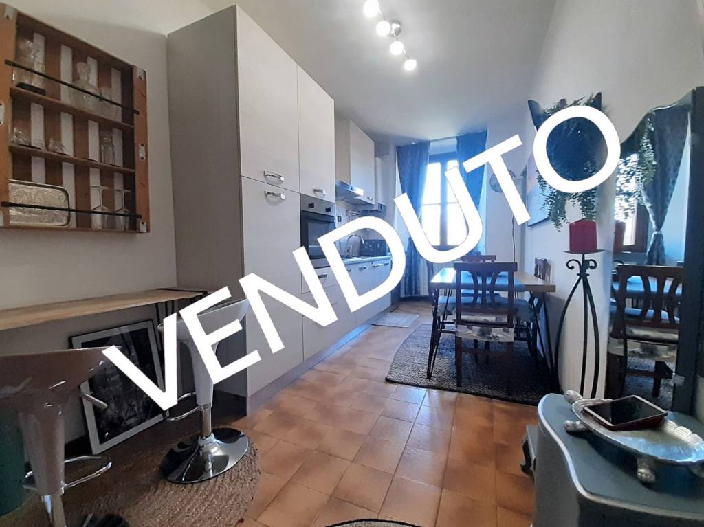 appartamento in vendita a Malnate