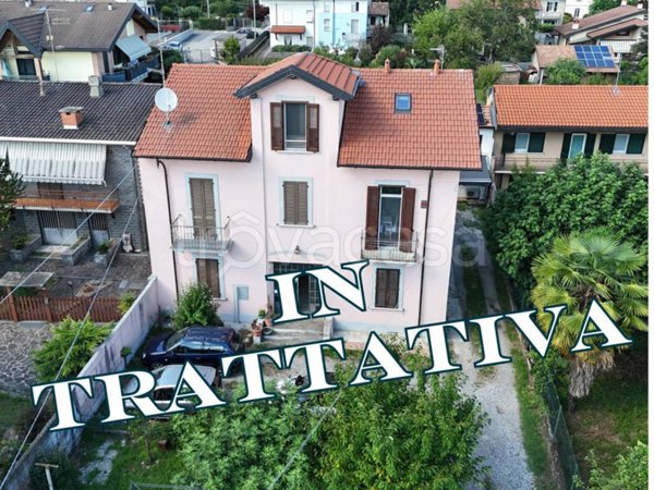 appartamento in vendita a Malnate