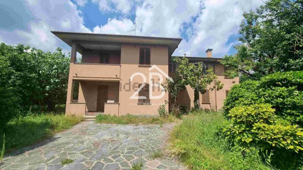 casa indipendente in vendita a Malnate
