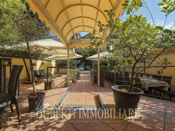 negozio in vendita a Malnate