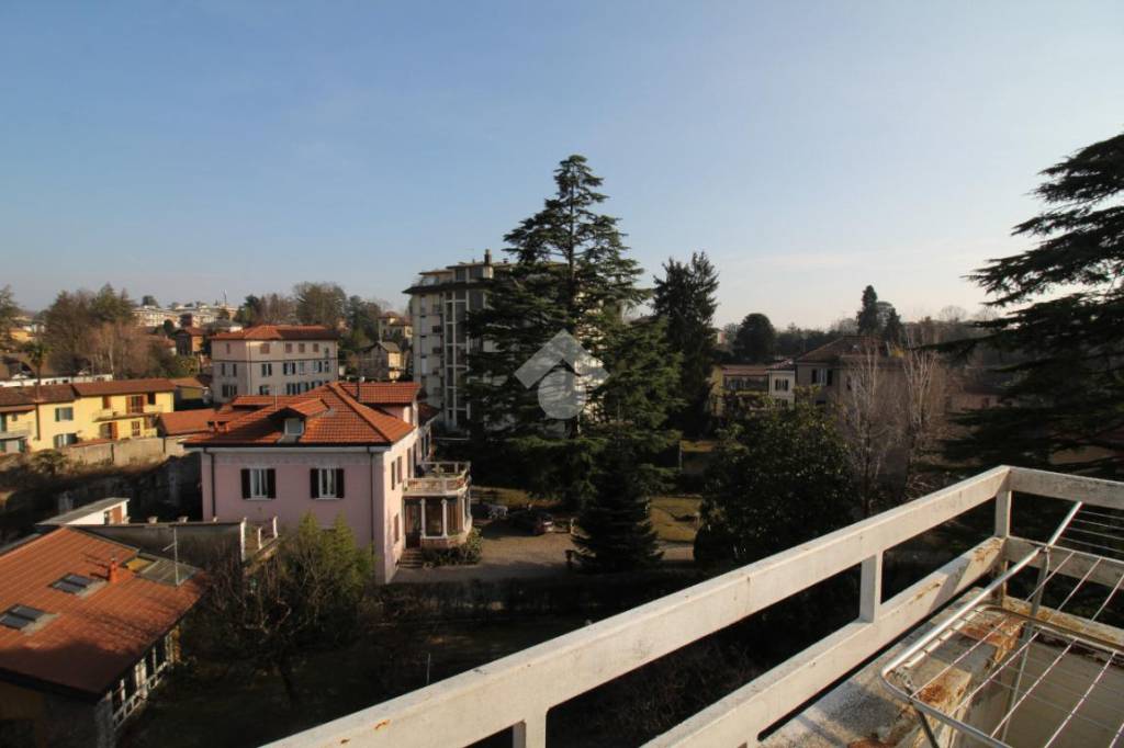 appartamento in vendita a Malnate