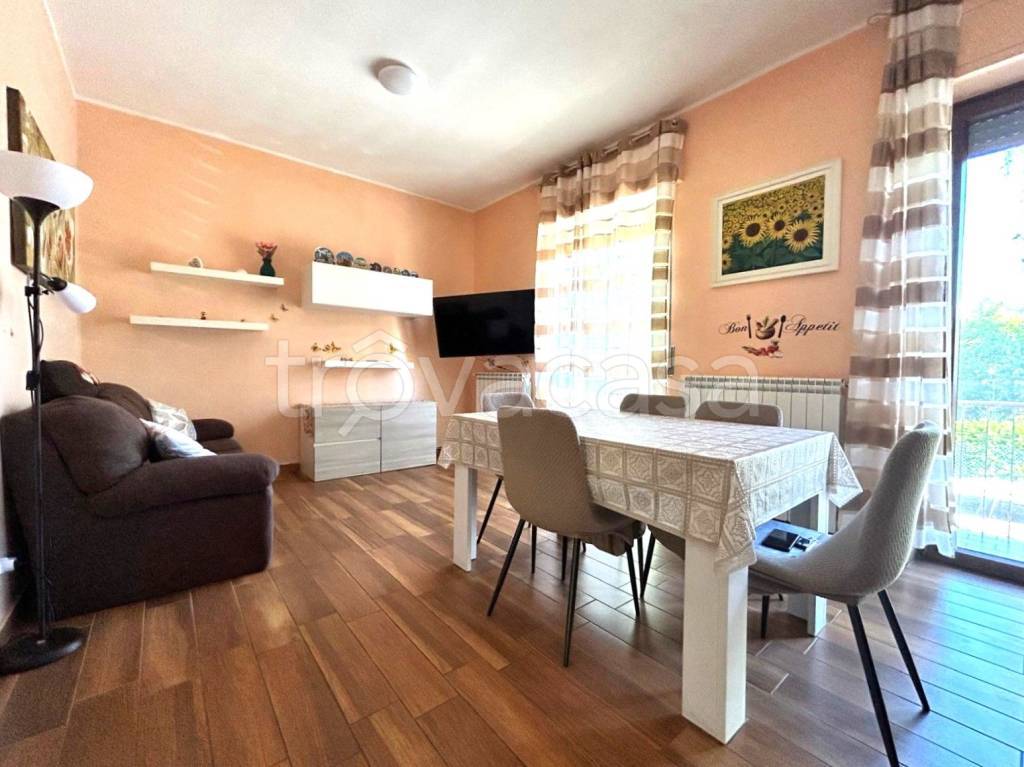 appartamento in vendita a Malnate