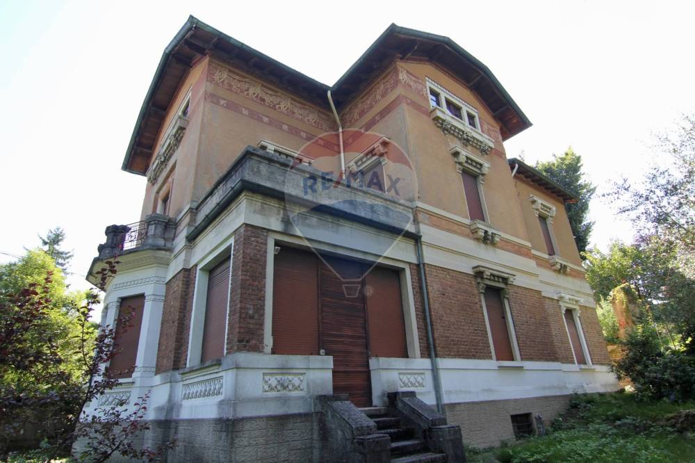 casa indipendente in vendita a Malnate