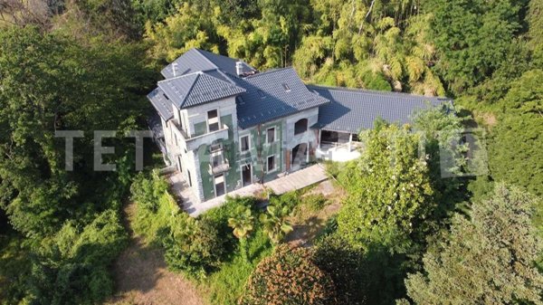 villa in vendita a Malnate