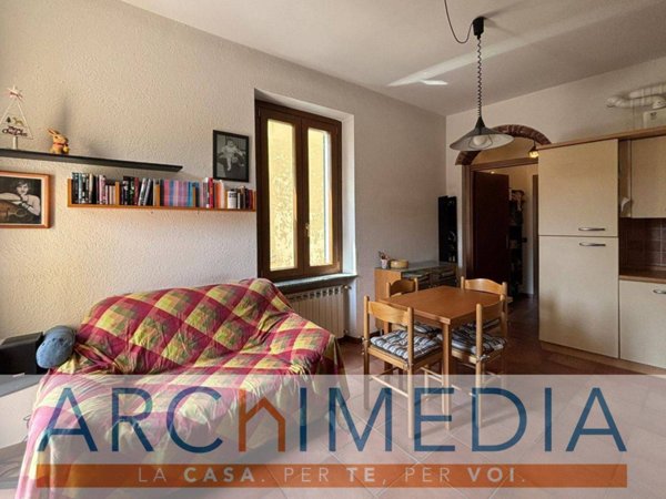 appartamento in vendita a Malnate