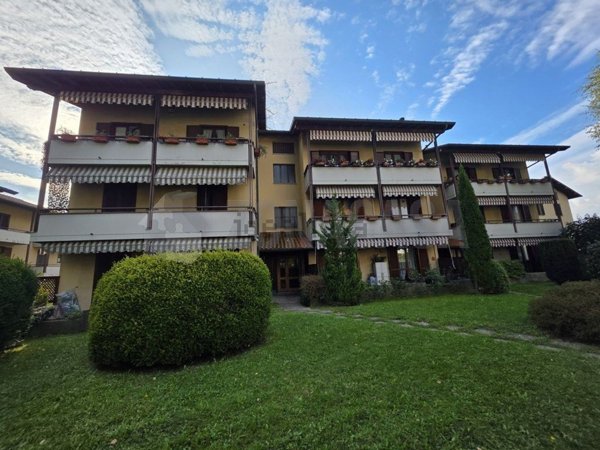 appartamento in vendita a Malnate