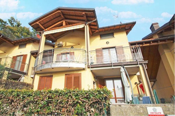 casa indipendente in vendita a Malnate