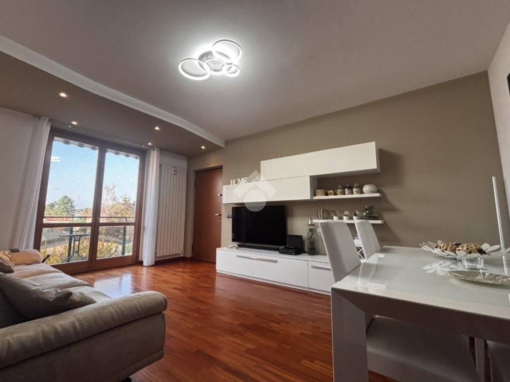 appartamento in vendita a Malnate