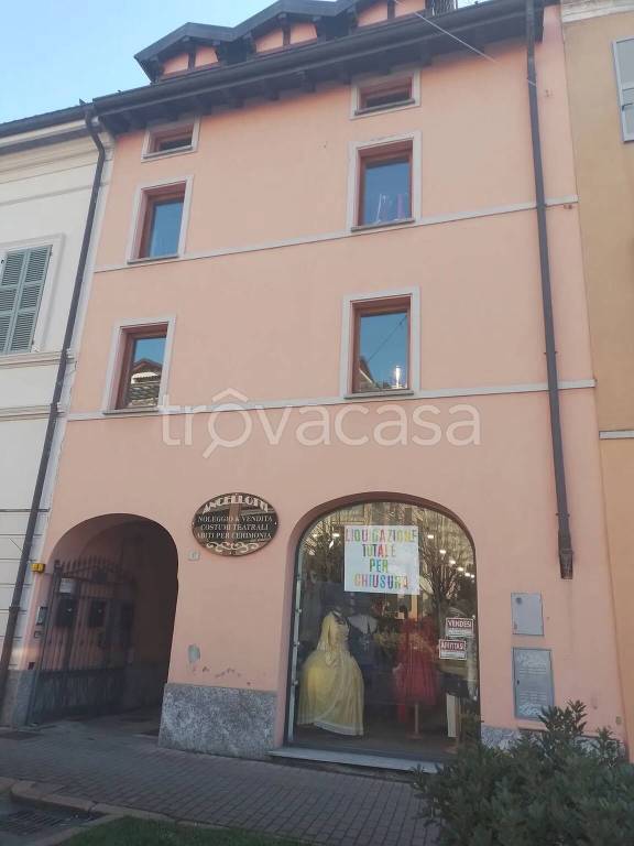 negozio in vendita a Malnate