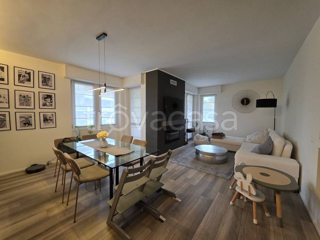 appartamento in vendita a Malnate