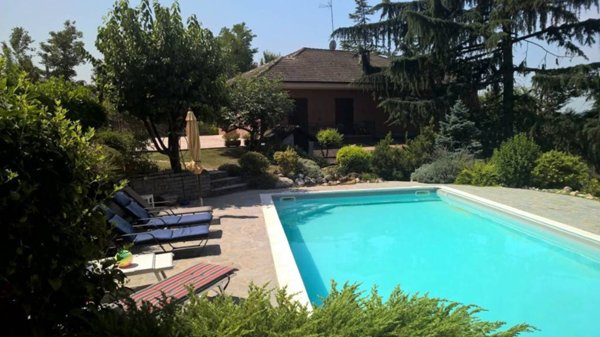 casa indipendente in vendita a Malnate in zona San Salvatore