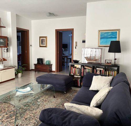 appartamento in vendita a Malnate