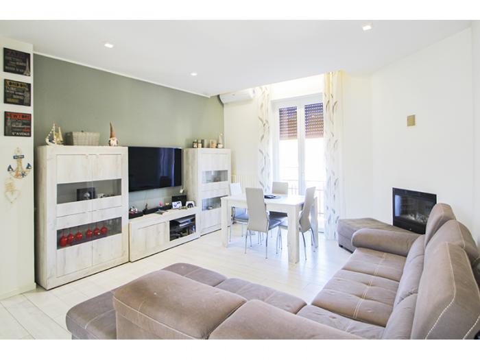 appartamento in vendita a Malnate