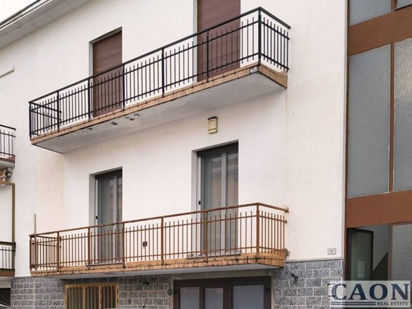 appartamento in vendita a Malnate