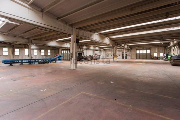 ufficio in vendita a Malnate