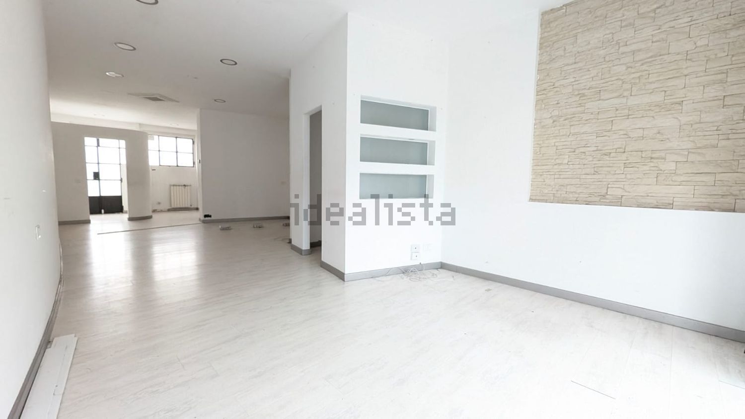 negozio in vendita a Malnate