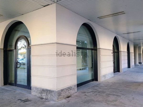ufficio in vendita a Malnate