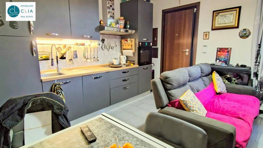 casa indipendente in vendita a Malnate