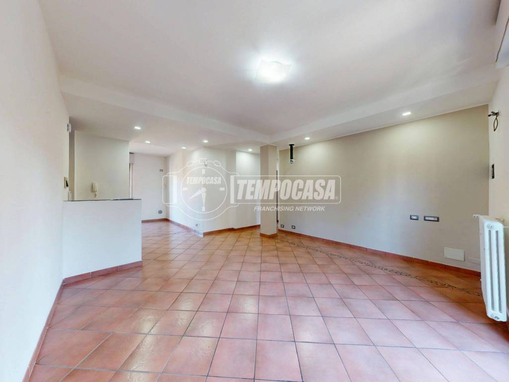 appartamento in vendita a Malnate