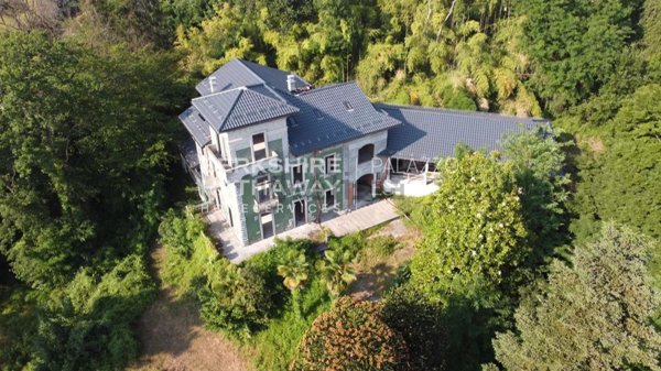 villa in vendita a Malnate