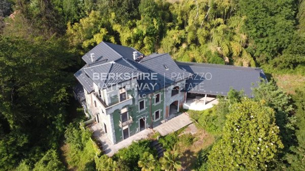 villa in vendita a Malnate