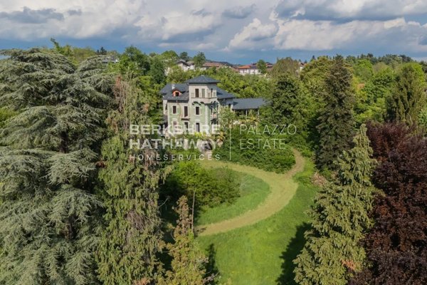 villa in vendita a Malnate