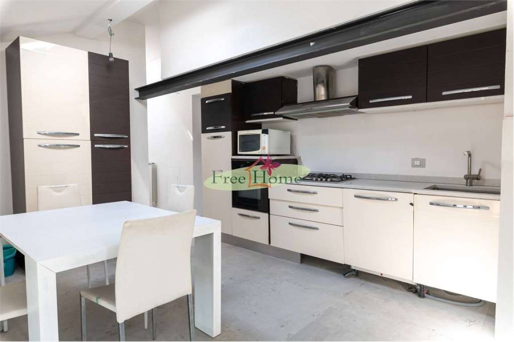 appartamento in vendita a Malnate