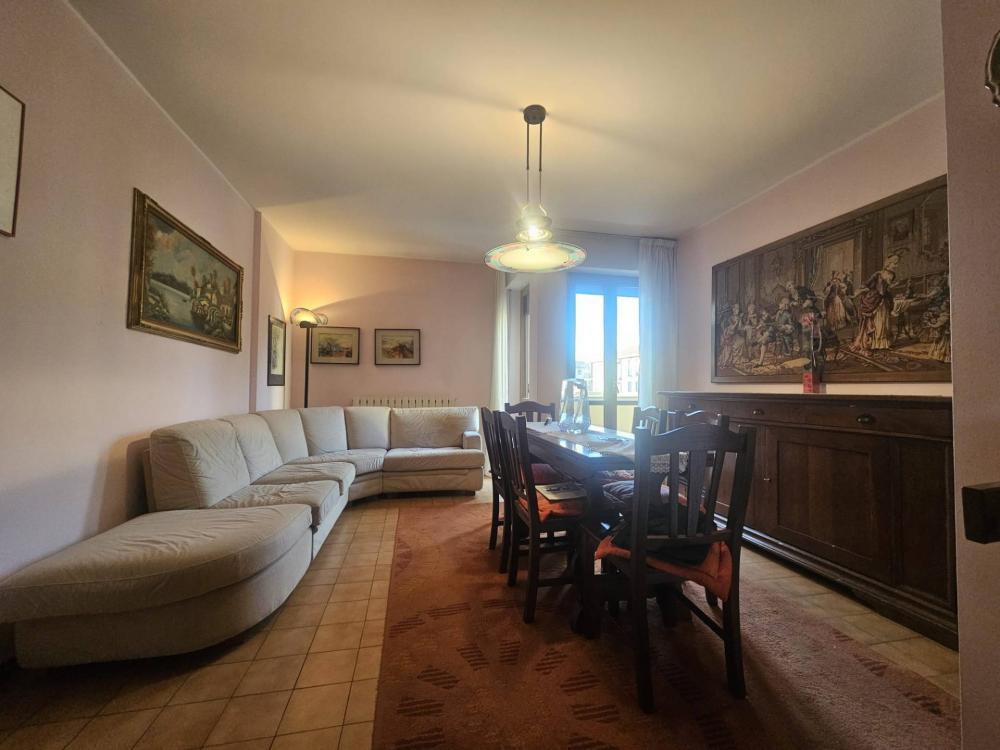 appartamento in vendita a Malnate