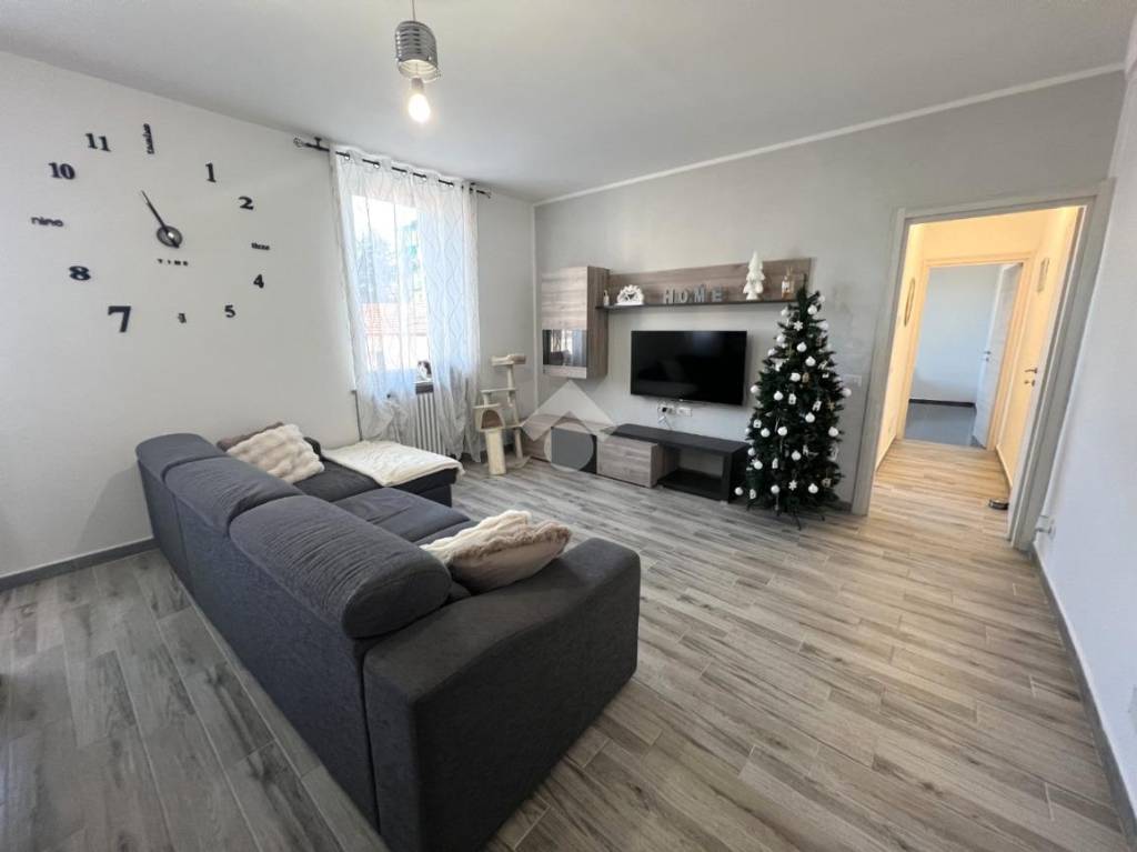 appartamento in vendita a Malnate