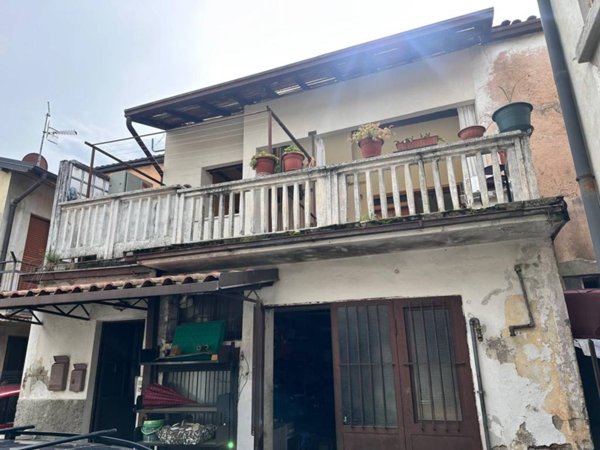 appartamento in vendita a Malnate