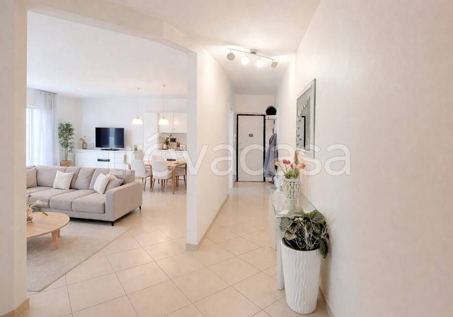 appartamento in vendita a Malnate