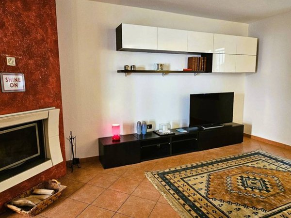 casa indipendente in vendita a Malnate