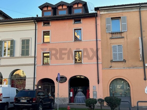 negozio in vendita a Malnate