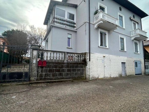 appartamento in vendita a Malnate in zona San Salvatore